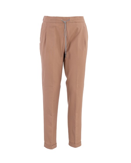 Shop FABIANA FILIPPI  Pantalone: Fabiana Filippi pantalone Spello.
Jogging fit con dettaglio brillante. 
Coulisse in vita.
Tasche laterali.
Composizione: 82% Poliestere 18% Elastan.
Fabbricato in Italia.. PADP04F350H713M417-1248